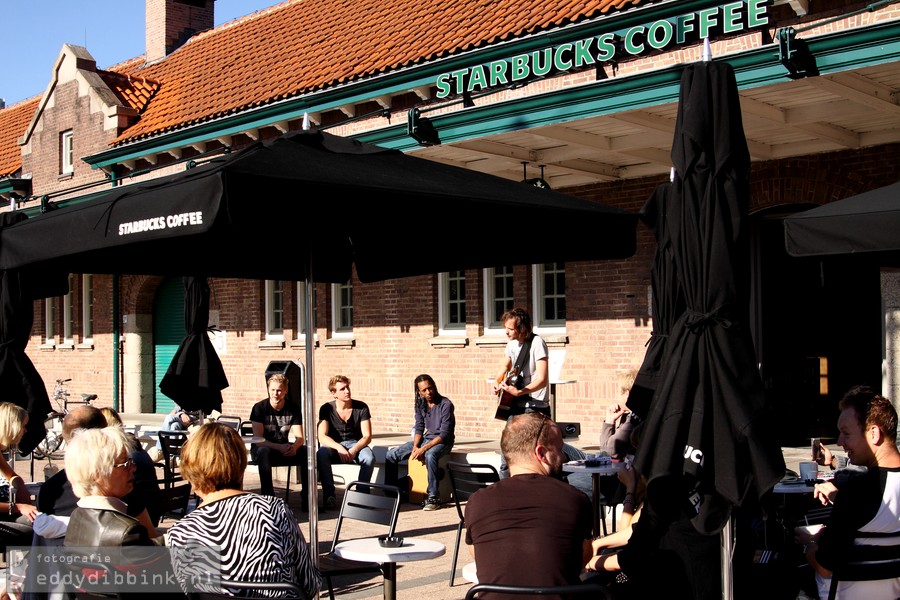 2013-09-28 Salisbury - Starbucks, Deventer 005